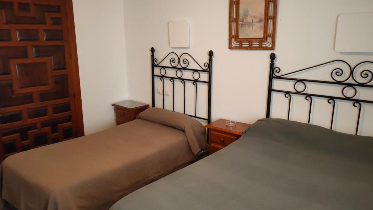 Hostal Colon Antequera Luaran gambar