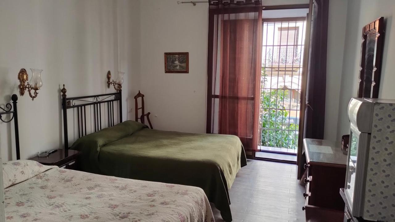 Hostal Colon Antequera Luaran gambar